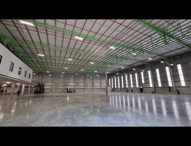 3,095M² WAREHOUSE TO LET IN GLEN MARAIS